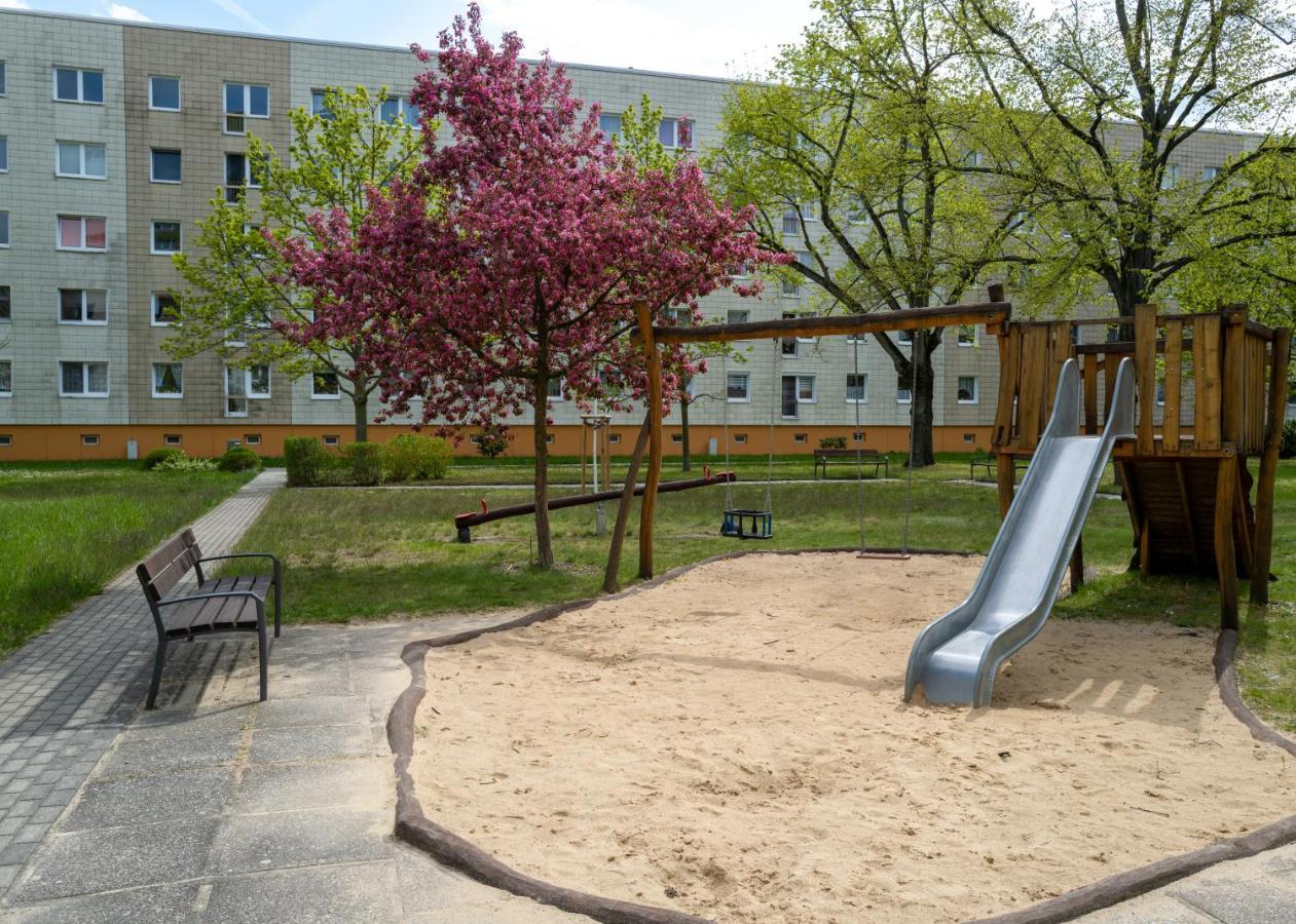 Zentrumsnahe Leipzig-Apartments, Nahe Ufz Und Bmw Inkl Parkplatz Und Fahrraeder Bagian luar foto