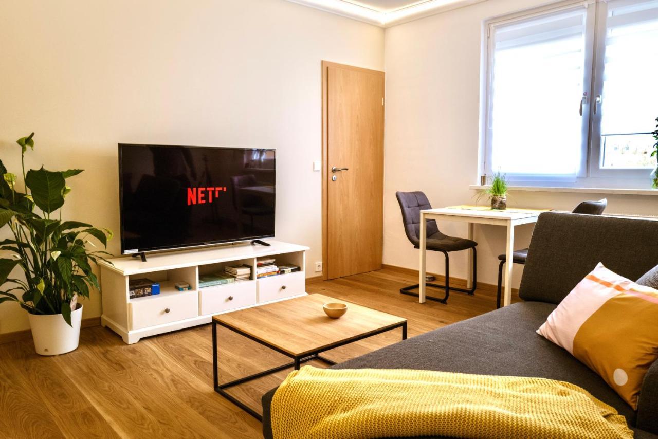 Zentrumsnahe Leipzig-Apartments, Nahe Ufz Und Bmw Inkl Parkplatz Und Fahrraeder Bagian luar foto